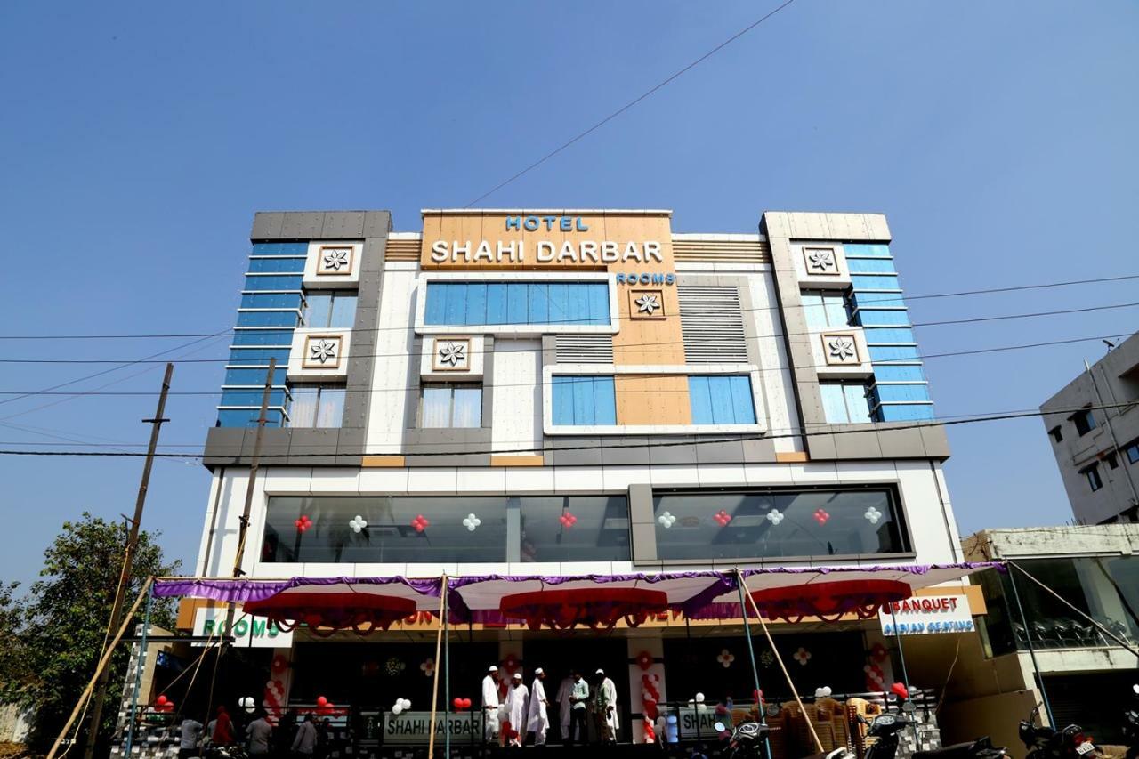 Hotel Shahi Darbar Navsari Eksteriør billede